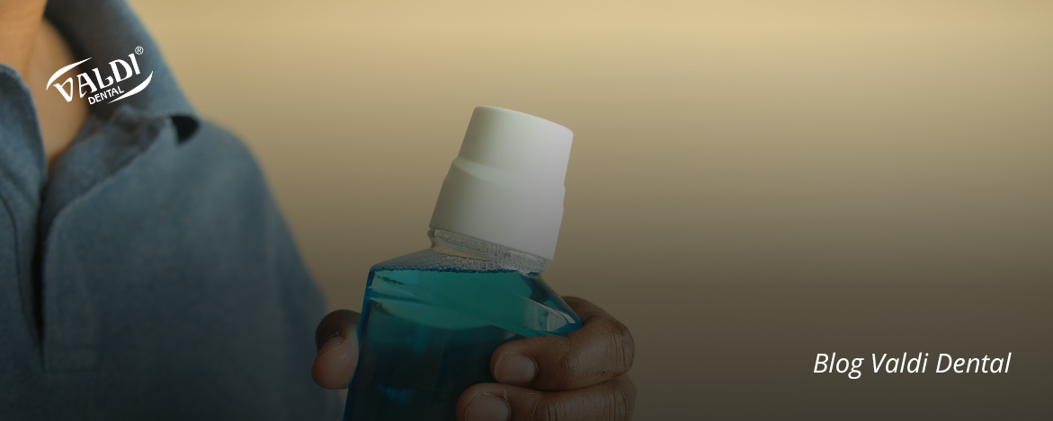 ¿Es bueno usar enjuague bucal todos los días? Esto es lo que realmente recomiendan los dentistas